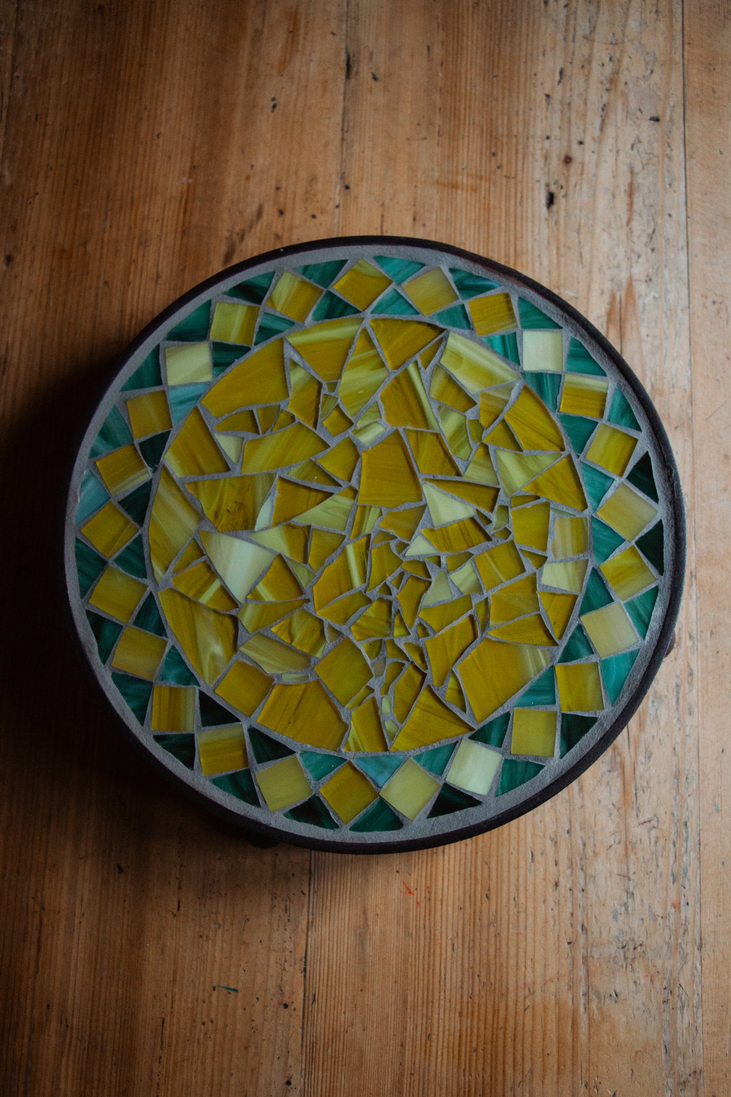 **AKTION** Runder Untersetzer mit Glasmosaik *Bistro gelb*