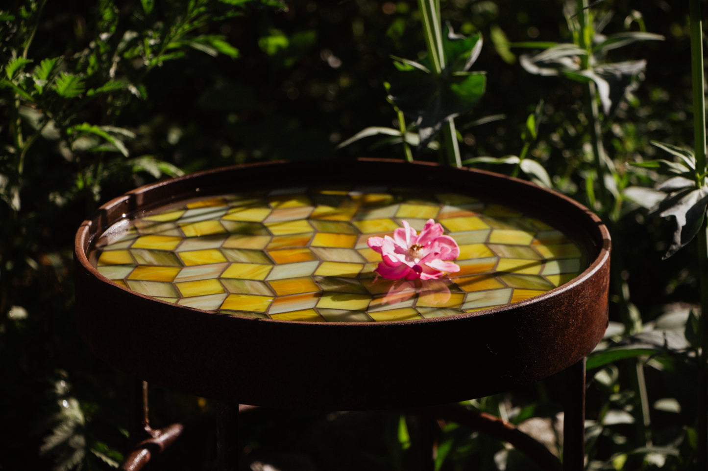 Schalen.Tisch Quitte