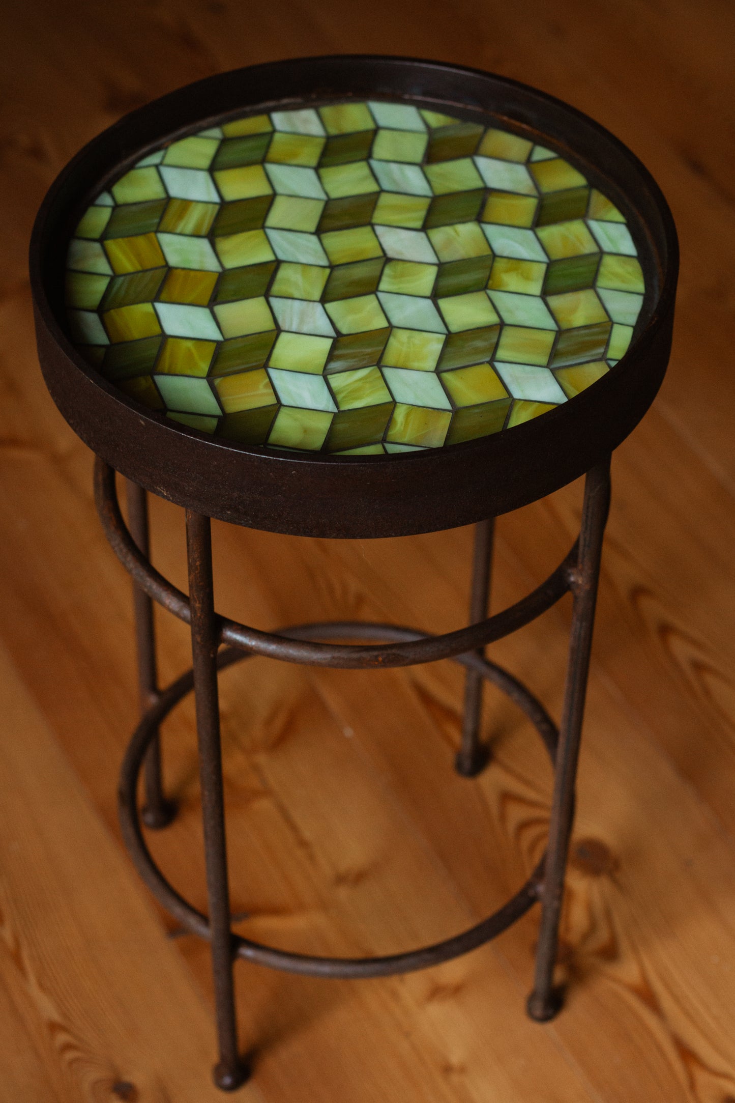 Schalen.Tisch Quitte