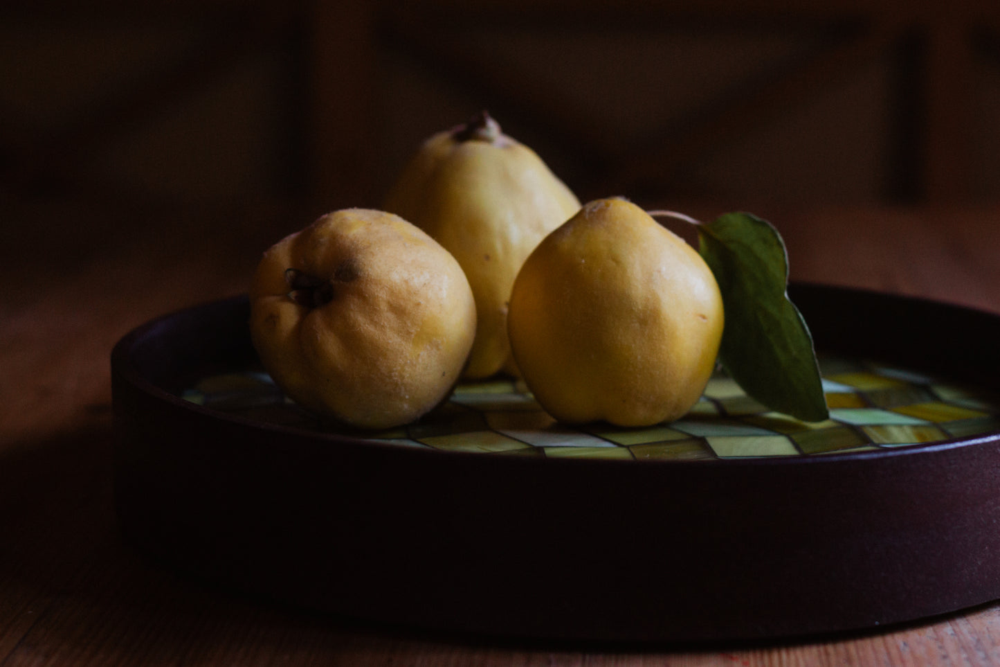 Schalen.Tisch Quitte