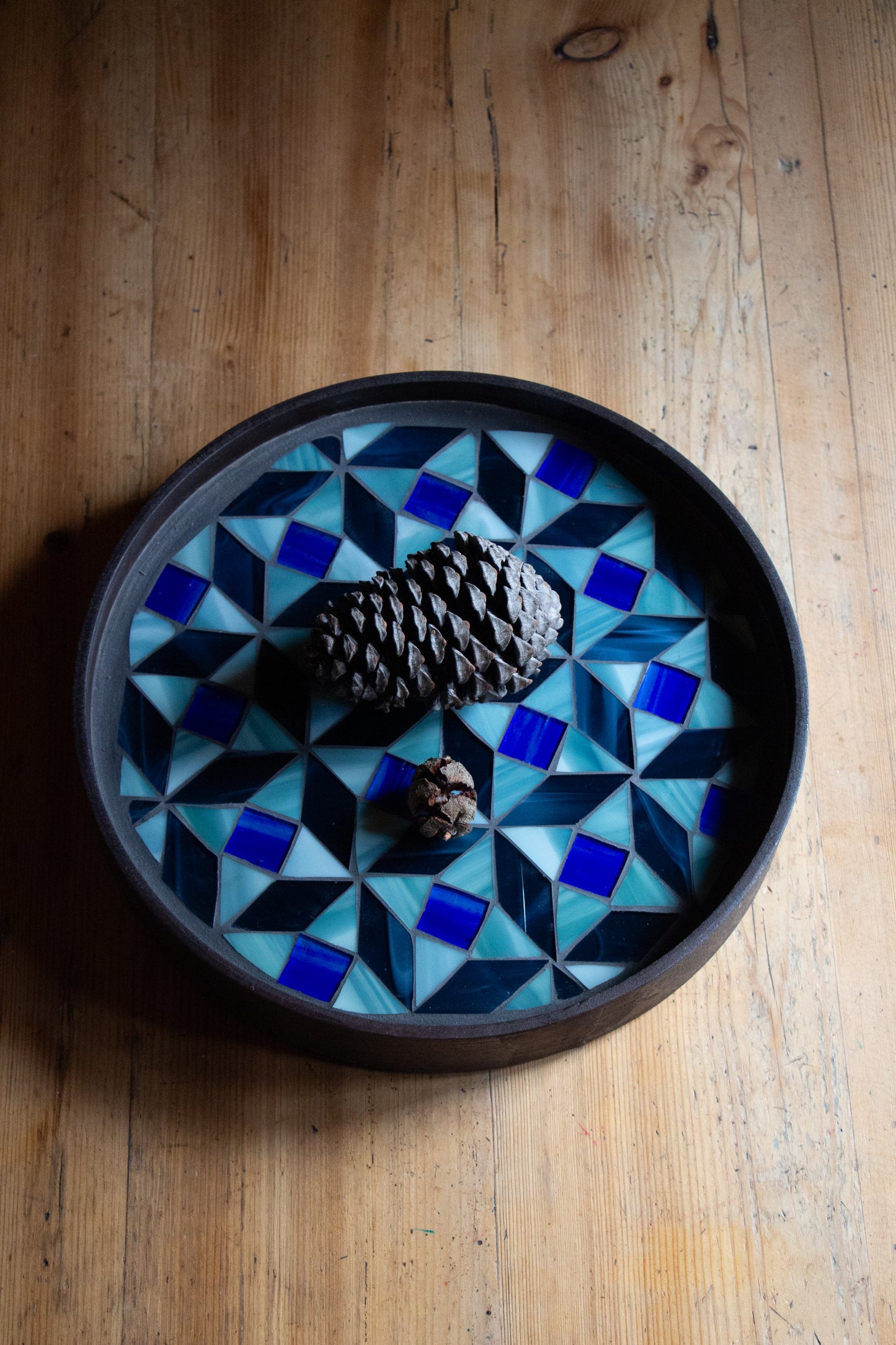 Schalen.Tisch Eisblau