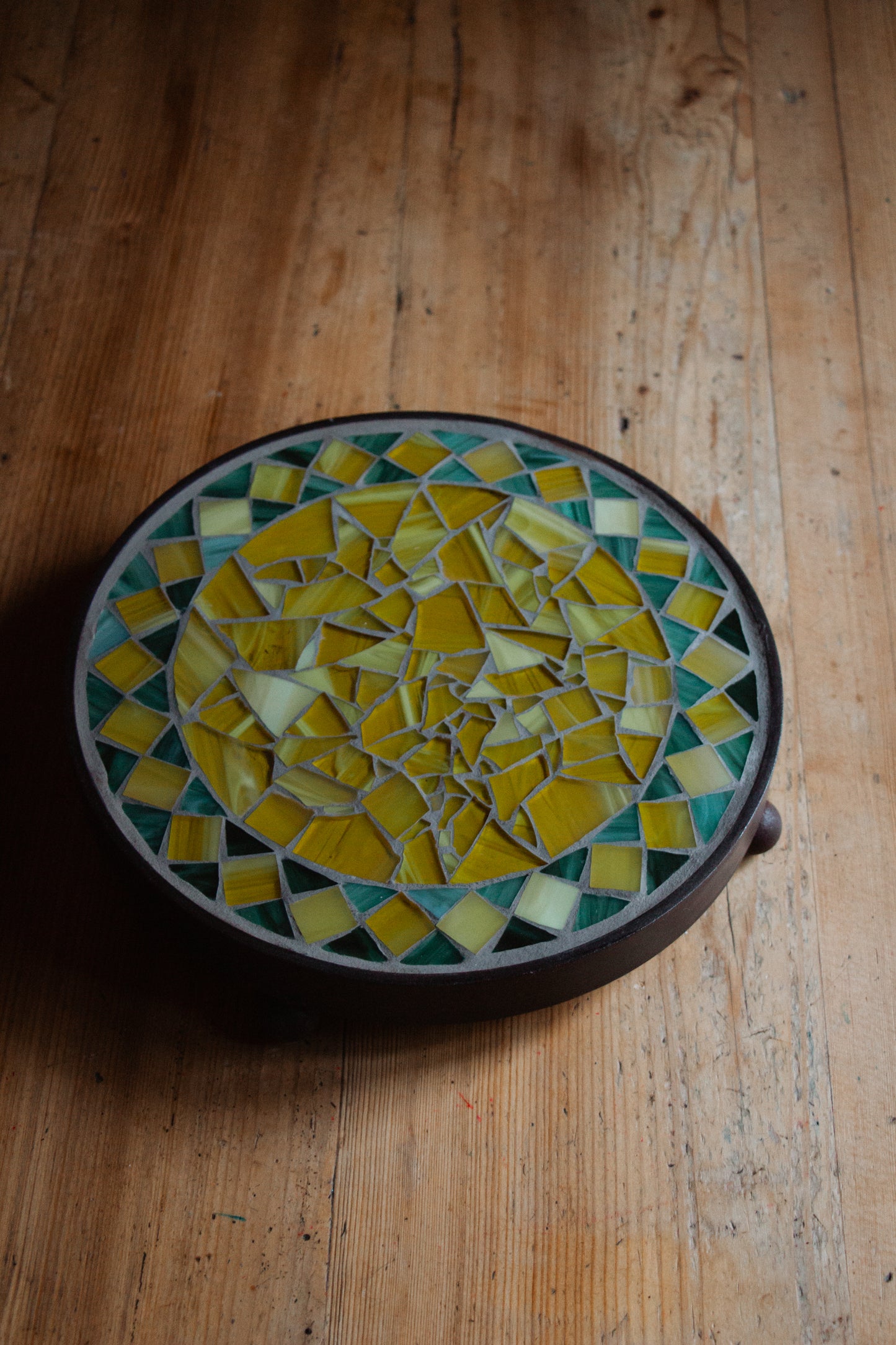 **AKTION** Runder Untersetzer mit Glasmosaik *Bistro gelb*