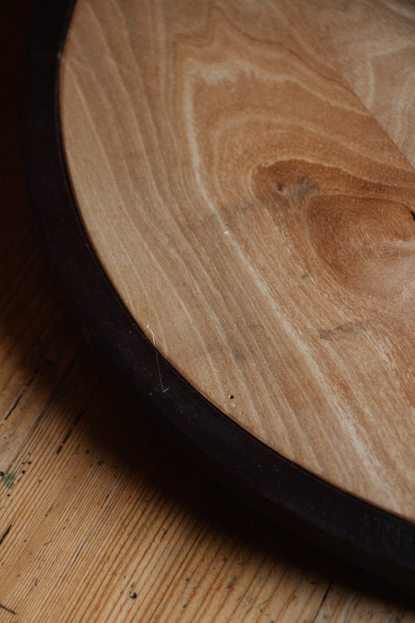 Untersetzer Holz in Blattform mit Metallrahmen 34 cm