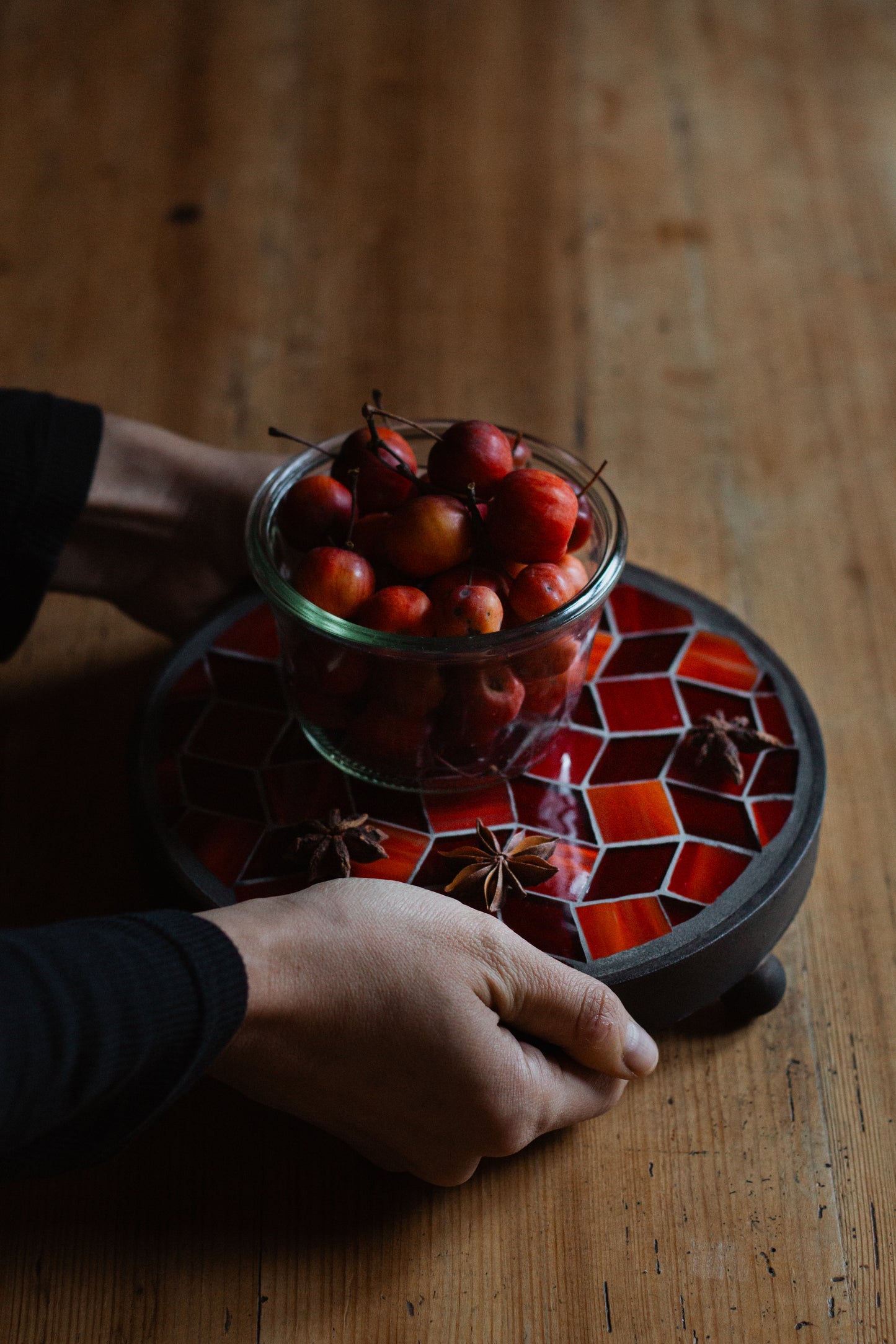 **AKTION** Runder Untersetzer mit Glasmosaik *kleiner roter*